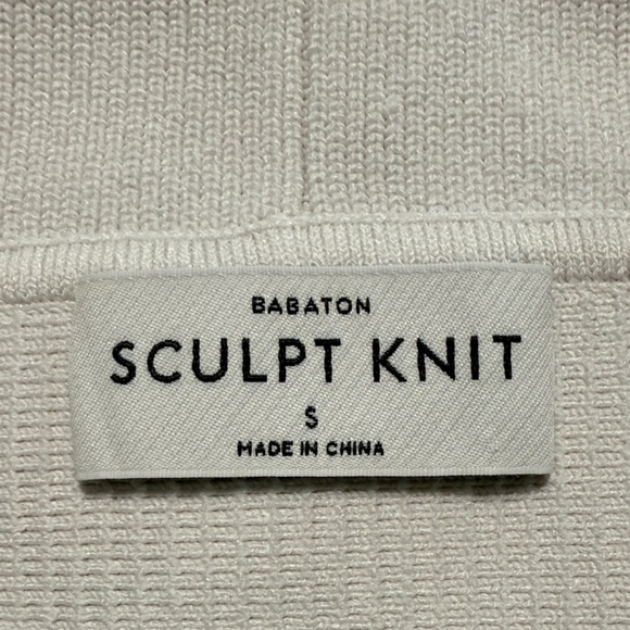 Aritzia Babaton Sculpt Knit Off-Shoulder Crop Top in a ribbed - Picture 6 of 6